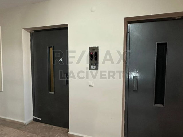 RE/MAX LACİVERT'TEN YILDIZKENT'TE 3+1 SATILIK DAİRE