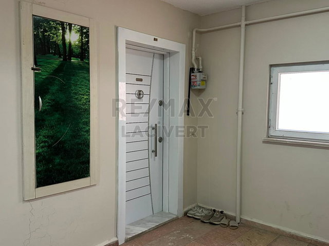 RE/MAX LACİVERT'TEN YILDIZKENT'TE 3+1 SATILIK DAİRE