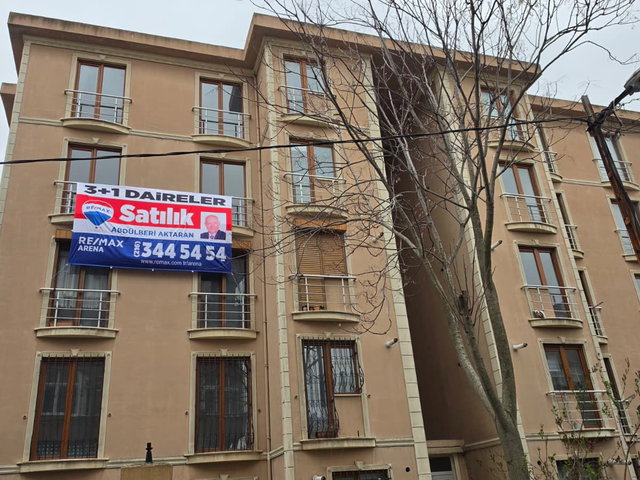ÜMRANIYE IHLAMURKUYU'DA SATILIK 3+1 ARAKAT DAIRE