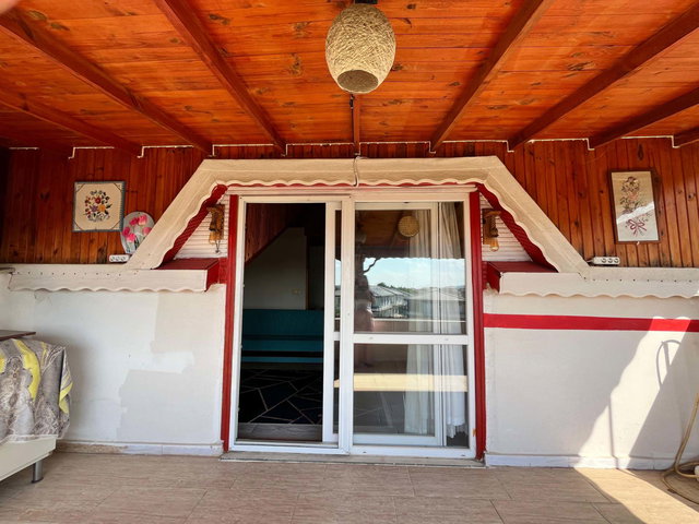 REMAX MAVİDEN KARASU GÖLPARK EVLERİNDE SATILIK 2+1 DUBLEX DAİRE