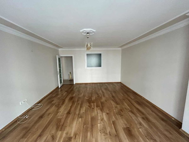 REMAX WE ZÜMRÜTEVLER CANAN SOKAK TA KİRALIK 2+1