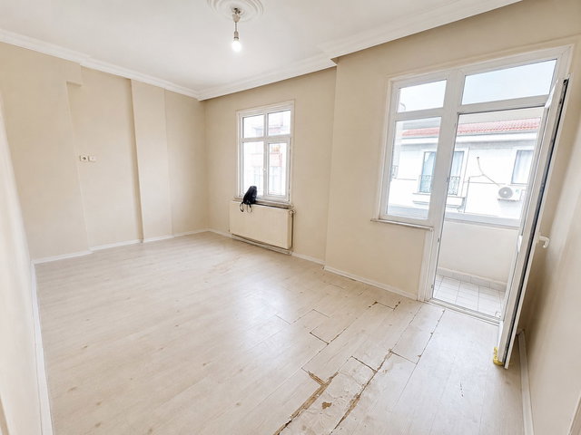 ESENLER KAZIM KARABEKİR MAHALLESİNDE 2+1 SATILIK BALKONLU DAİRE