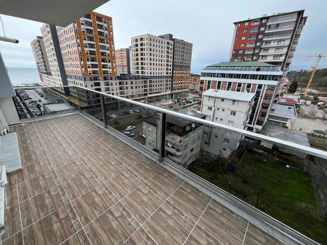 REMAX'DAN RİZE PAZAR RİZEDANS'DA 4+1 8.KAT MASRAFSIZ KREDİYE UYG
