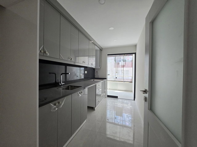 ESENLER FATIH MAHALLESI' NDE SIFIR BINADA 85 M² NET 3+1 DAIRE