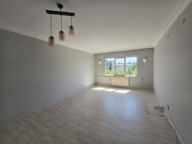 İZMİT YAHYA KAPTAN SATILIK 2+1 BOŞ DAİRE