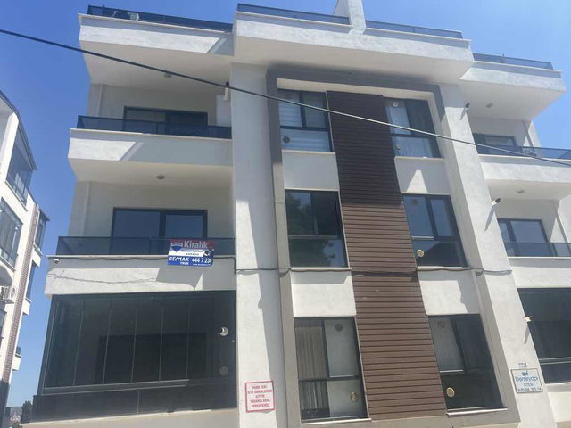 DERİNCE DUMLUPINAR MH KİRALIK  3+1 ARAKAT DAİRE