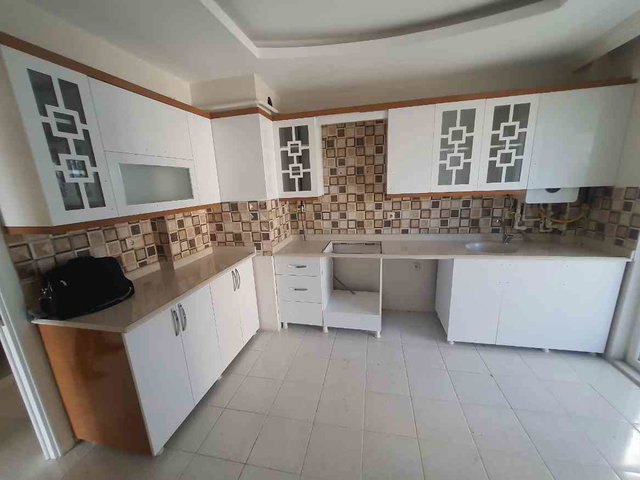 REMAX DOĞU'DA AZİZİYE CAMİSİNE YAKIN KİRALIK 3+1 DAİRE