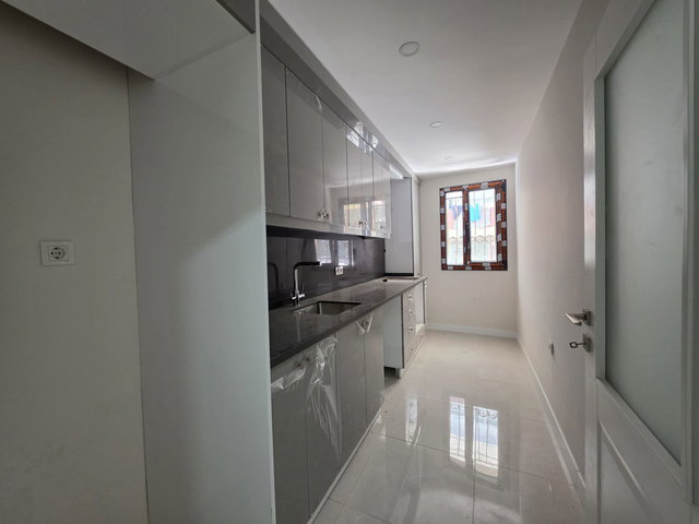 ESENLER FATIH MAHALLESI' NDE SIFIR BINADA 80 M² NET 3+1 DAIRE
