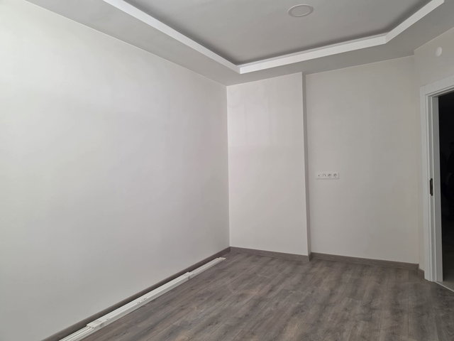 ESENLER FATIH MAHALLESI' NDE SIFIR BINADA 80 M² NET 3+1 DAIRE