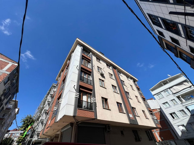 YENİBOSNA ZAFER MAHALLESİ’NDE 2+1 GÜNEY CEPHE DAİRE
