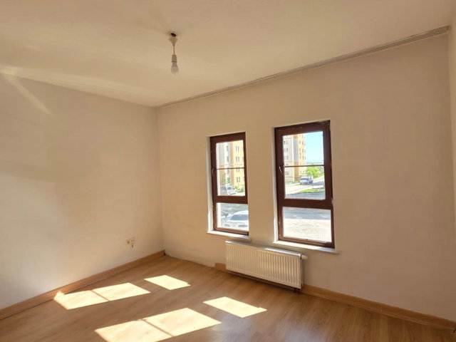 REMAX İLKE'DEN A GAZİ'DE İL EMNİYET MÜD.YAKINI 3+1 KİRALIK DAİRE