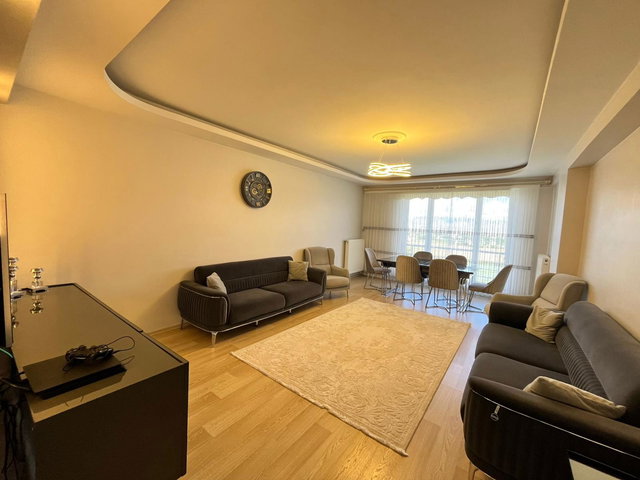 REMAX İLKE'DEN ŞÜKRÜPAŞA'DA 3+1 SATILIK FULL YAPILI DAİRE