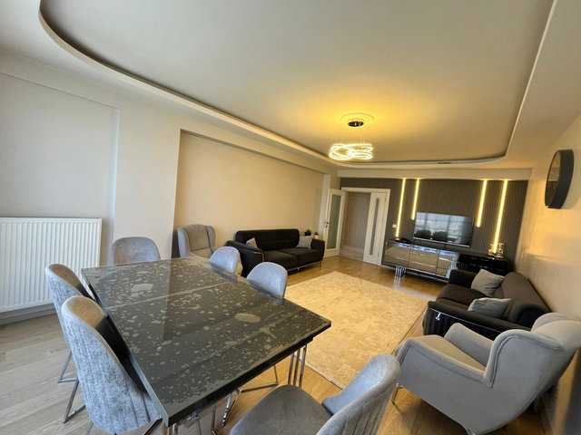 REMAX İLKE'DEN ŞÜKRÜPAŞA'DA 3+1 SATILIK FULL YAPILI DAİRE