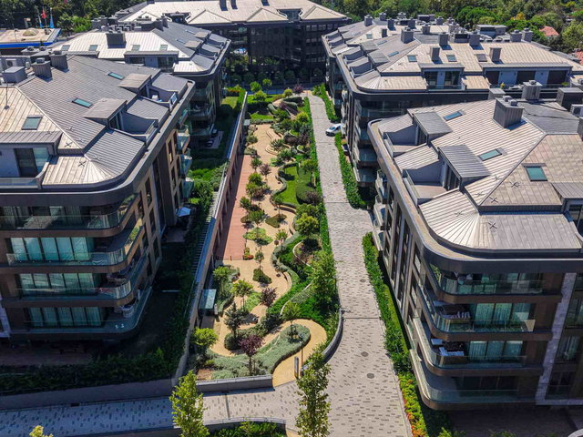 REMAX KONSEPT'TEN LİTUS EVLERİNDE 3,5+1 SATILIK BAHÇE KATI