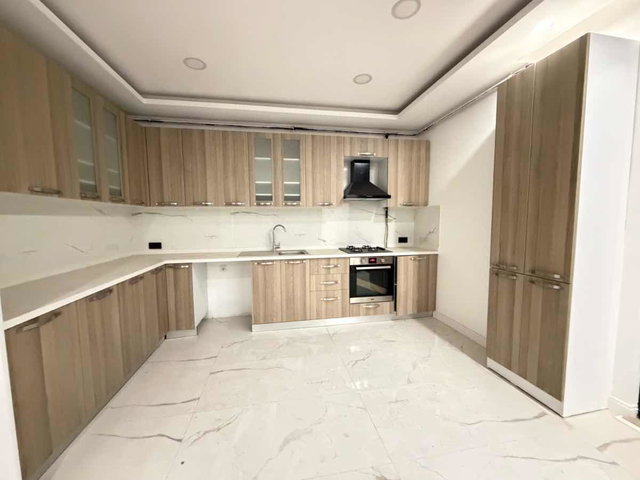 TUZLA POSTANE’DE SIFIR 3 KATLI 3+2 VİLLA | 250 M² NET | 4 BANYO | KREDİYE UYGUN