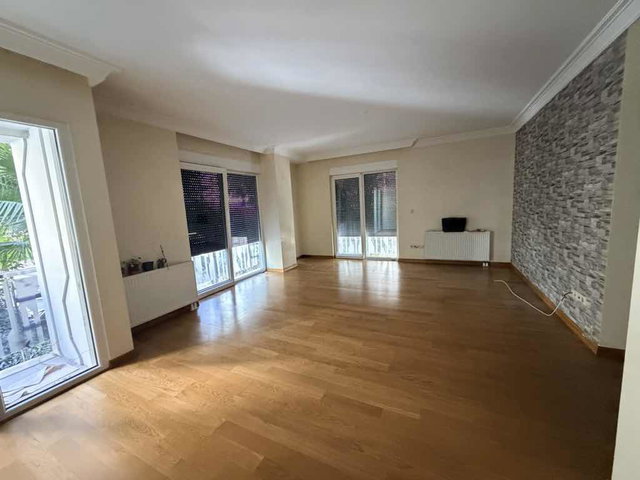 KADIKÖY’DE 3+1 | 85 M² NET | ÇİFT CEPHELİ, BALKONLU, BOŞ KİRALIK DAİRE