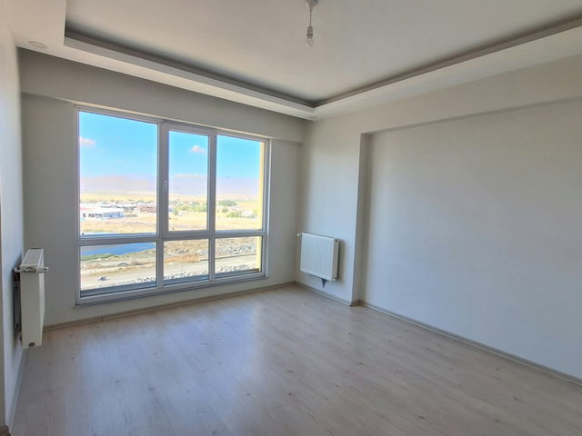 REMAX İLKE'DEN HİLALKENT'TE KAPALI OTOPARKLI 3+1 KİRALIK DAİRE