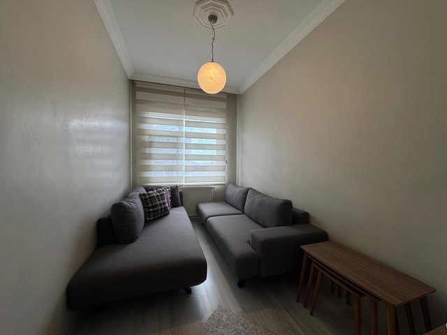 BEYLİKDÜZÜ BARIŞ MAH 3+1 145 M2 METROBÜSE 4 DK TADİLATLI DAİRE