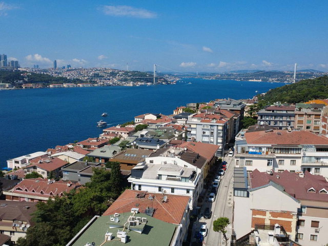 ÜSKÜDAR SULTANTEPE DE MERKEZİ KONUM YENİ BİNA DA 3+1 DAİRE
