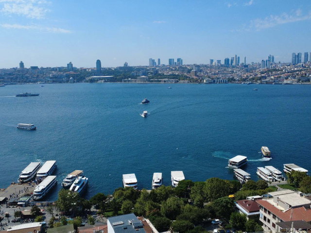 ÜSKÜDAR SULTANTEPE DE MERKEZİ KONUM YENİ BİNA DA 3+1 DAİRE