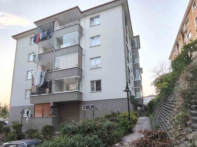 RE/MAX MAVİ'DEN KORUCUK MERKEZDE SİTE İÇERİSİNDE SATILIK DAİRE