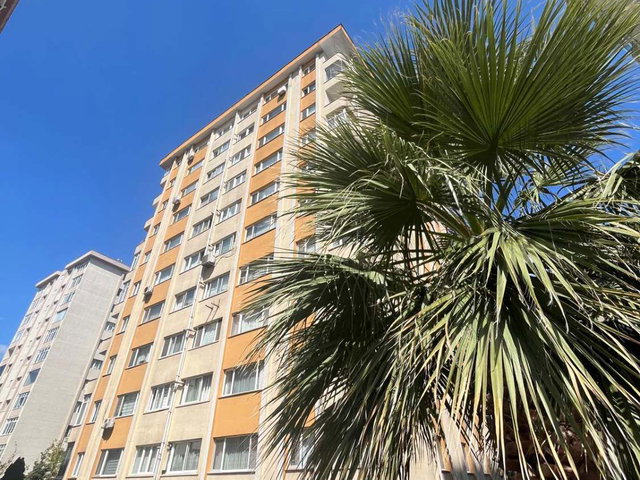 ATAŞEHİR KÜÇÜKBAKKALKÖY DE SİTE İÇİNDE SATILIK DAİRE...