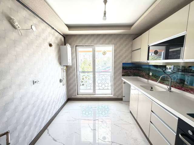SİNCAN'DA HASTANE METRO YAKINI 2+1 SATILIK DAİRE