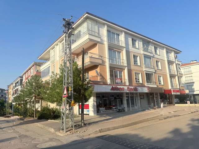 29 EKİM MAH.’DE GÜNEY-BATI CEPHELİ 3+1 | 140 M² NET | 2 BANYO | BALKONLU