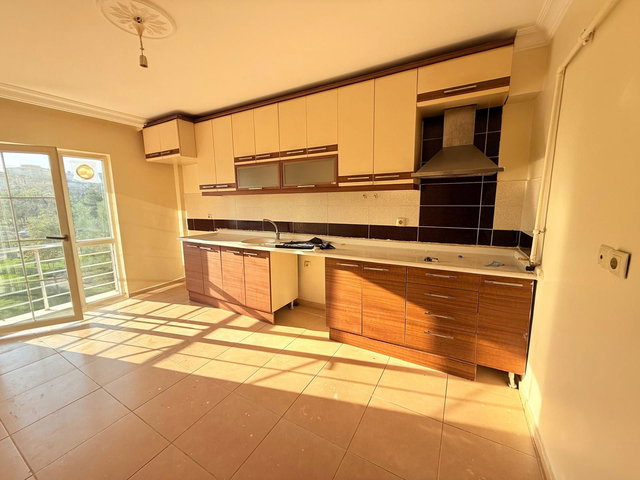 29 EKİM MAH.’DE GÜNEY-BATI CEPHELİ 3+1 | 140 M² NET | 2 BANYO | BALKONLU
