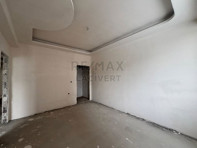 RE/MAX LACİVERT'TEN EMİRŞEYH LOTUS'DA SATILIK 3+1 DAİRE