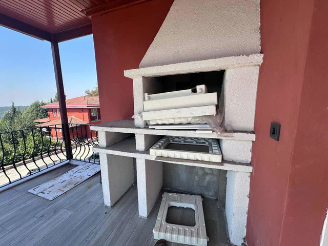 REMAX EFFECT AKMEŞE YOLU ÜZERI ÇAMLIK SITESI KIRALIK 4+1 VILLA