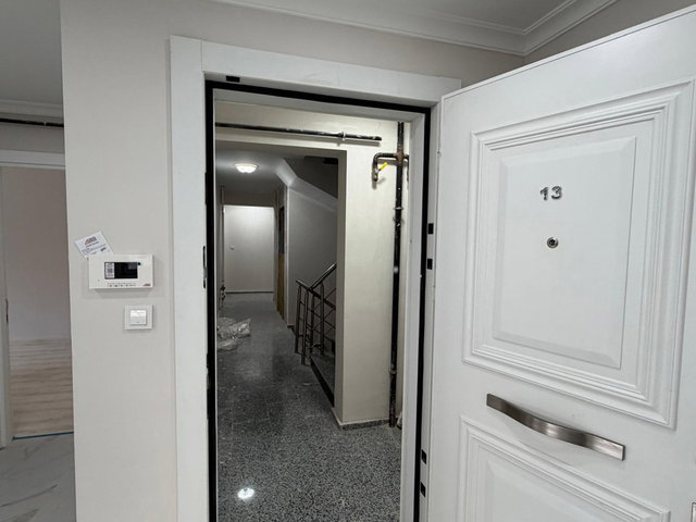 REMAX ASHİLL ÜSKÜDAR FERAH 3+1 SATILIK DAİRE