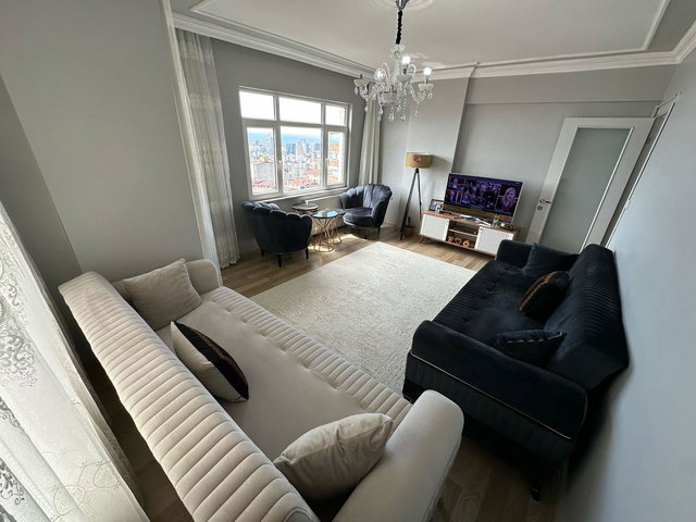 ZÜMRÜTEVLER DE DENİZ MANZARALI MERKEZİ KONUM DA SATILIK DAİRE