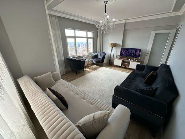 ZÜMRÜTEVLER DE DENİZ MANZARALI MERKEZİ KONUM DA SATILIK DAİRE