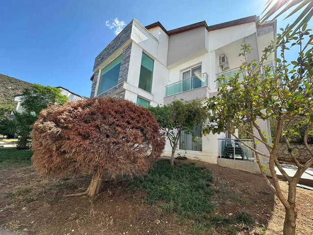 MÜSTAKIL HAVUZLU FULL EŞYALI 3+1 VILLA