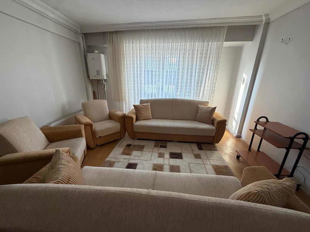 KIRMIZITOPRAK/ ATATÜRK CADDESİ FUL LÜKS EŞYALI 1+1 KİRALIK DAİRE