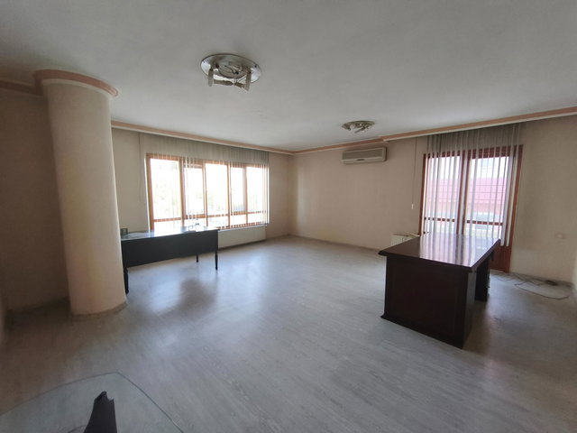 OĞUZLAR MAHALLESİ'NDE OFİS VE KONUT KULLANIMINA UYGUN 5+1 GENİŞ DUBLEKS