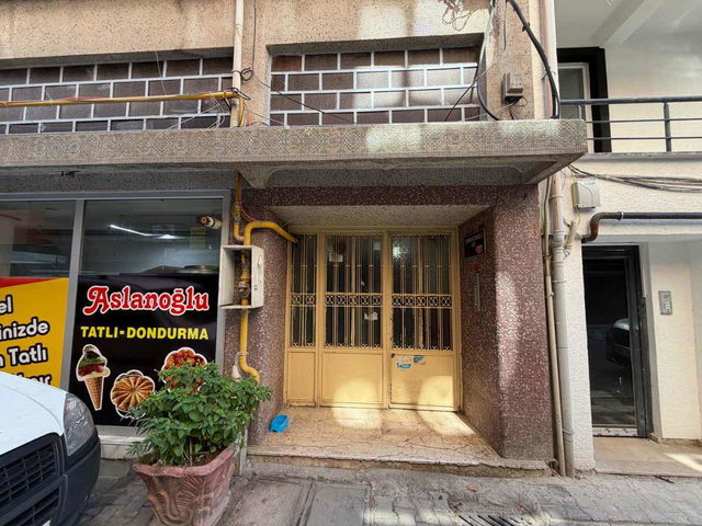 RE/MAX HÜR'DEN YENI CAMIDE 3+1 130 M2 SATILIK DAIRE