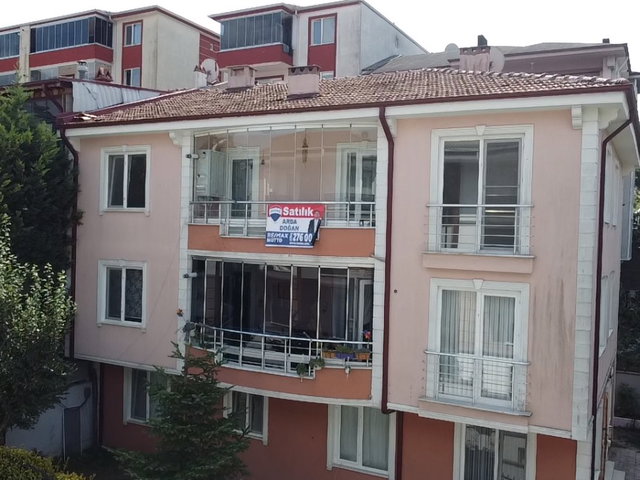 RE/MAX MOTTO BEŞKÖPRÜ'DE BAKIMLI 3+1 FIRSAT DAİRE!