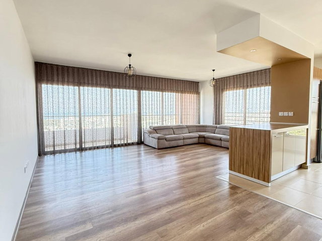 GIRNE MERKEZDE DENİZ MANZARALI SATILIK 3+1 DAIRE