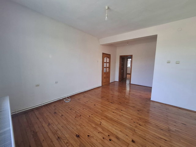 EMEKEVLER MAH.DE MERKEZİ KONUMDA 3+1 KİRALIK