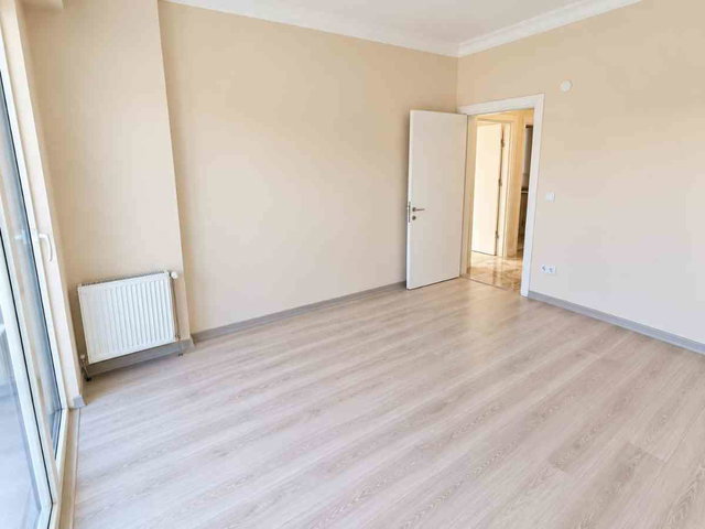 KADIKÖY FENERBAHÇE’DE 3+1 | 2 BANYO | BALKONLU | MERKEZİ ISITMALI | BOŞ KİRALIK DAİRE