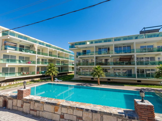 ALTINKUM'DA SITE IÇERISINDE HAVUZLU 3+1 ÇATI DUBLEXI DAIRE