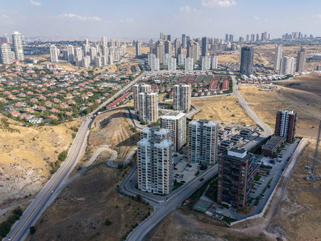 INCEK ATASAYANLAR 4 SITESINDE ANKARA MANZARALI 4.5+1 260 M2 DAIRE