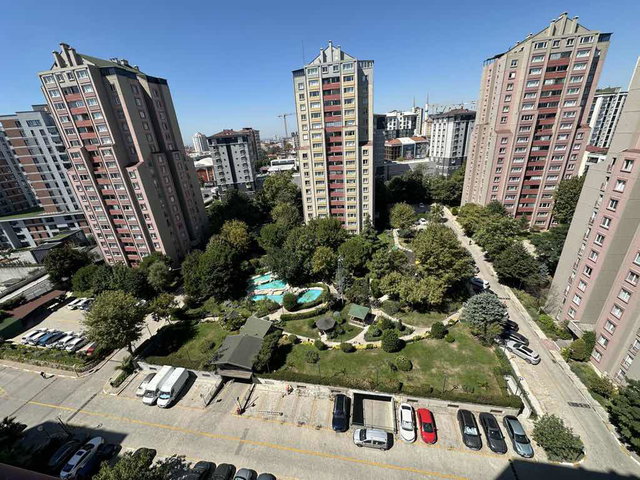 ESTON KİRAZLI EVLERİNDE METROYA 1 ADIM 14. KAT KREDİYE UYGUN 2+1