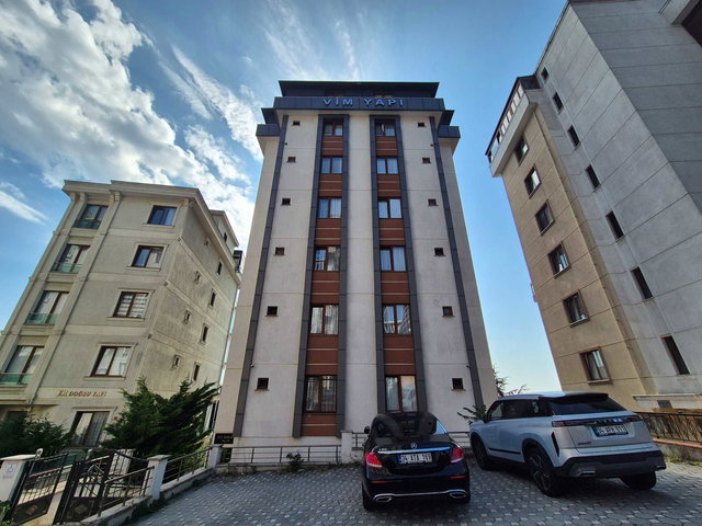 YAKACIK DENİZ VE ŞEHİR MANZARALI 3+1 SATILIK DAİRE