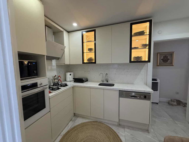 BEYOĞLU KADIMEHMET’TE SATILIK 3+1 GENİŞ DAİRE