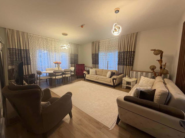 STAR TOWERS’TA FERAH VE BAKIMLI 3+1 DAIRE