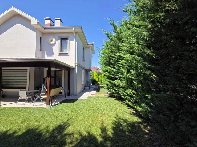 ALACAATLI ADAPARK'TA 4+2 MÜSTAKIL VILLA, 280M², 600M² BAHÇE