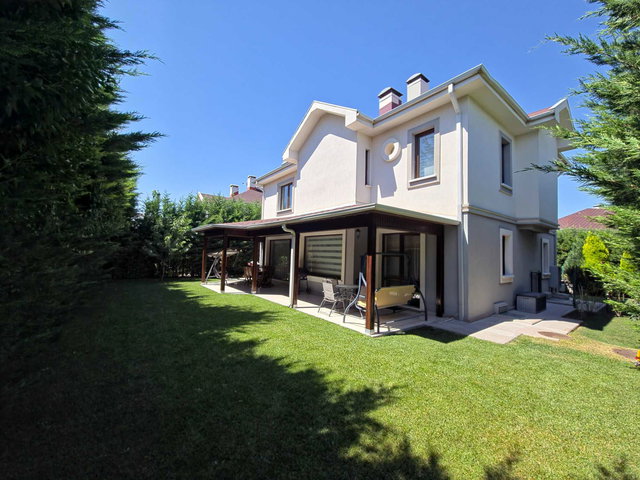 ALACAATLI ADAPARK'TA 4+2 MÜSTAKIL VILLA, 280M², 600M² BAHÇE